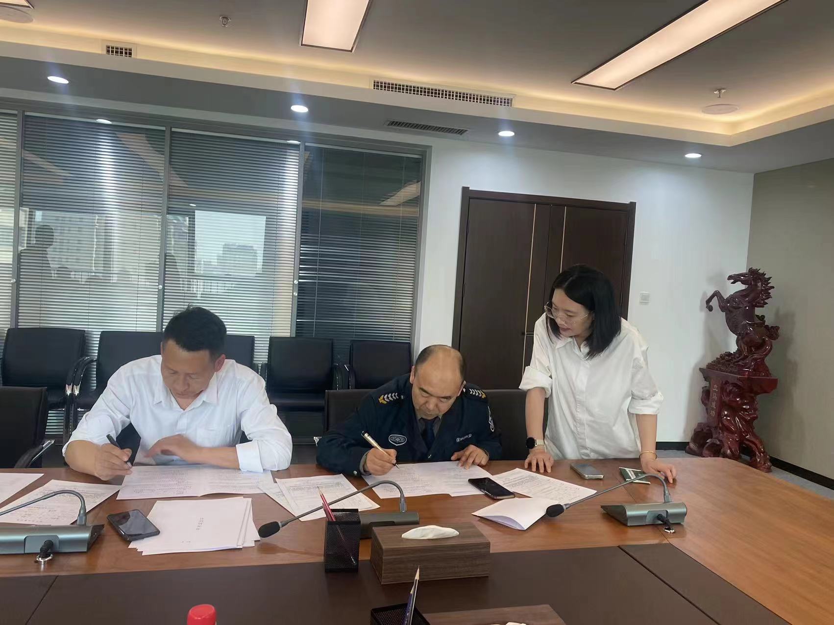 加強用工管理  構建和諧勞動關系